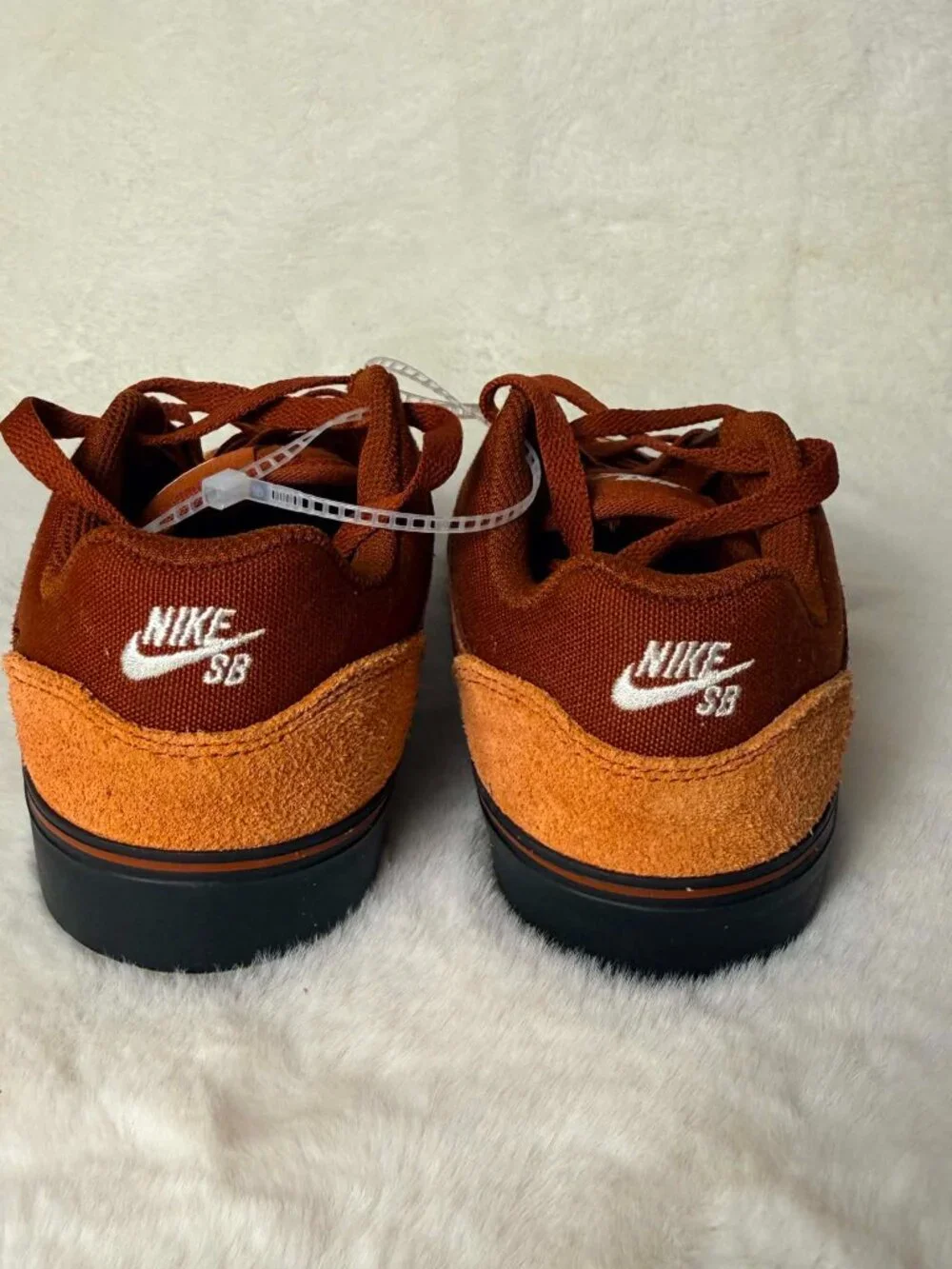 Nike SB Malor Skate Shoes Orange Sneakers